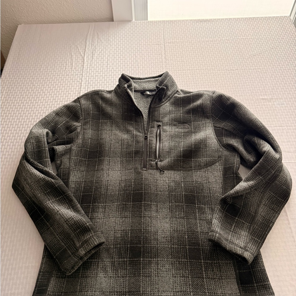 The North Face Men's Black and Gray Zip Up Sweater